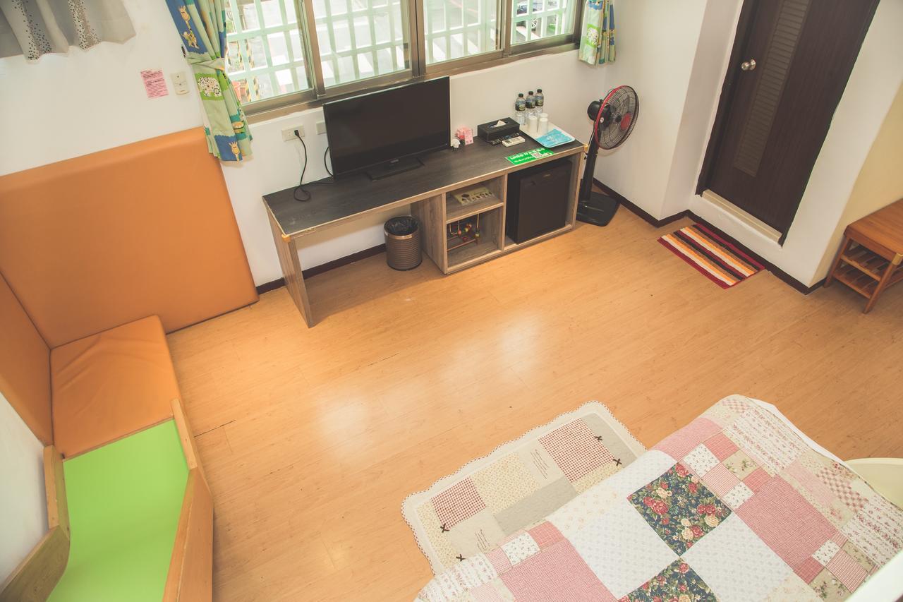 Happy Castle Cottage Hualien City Exterior photo