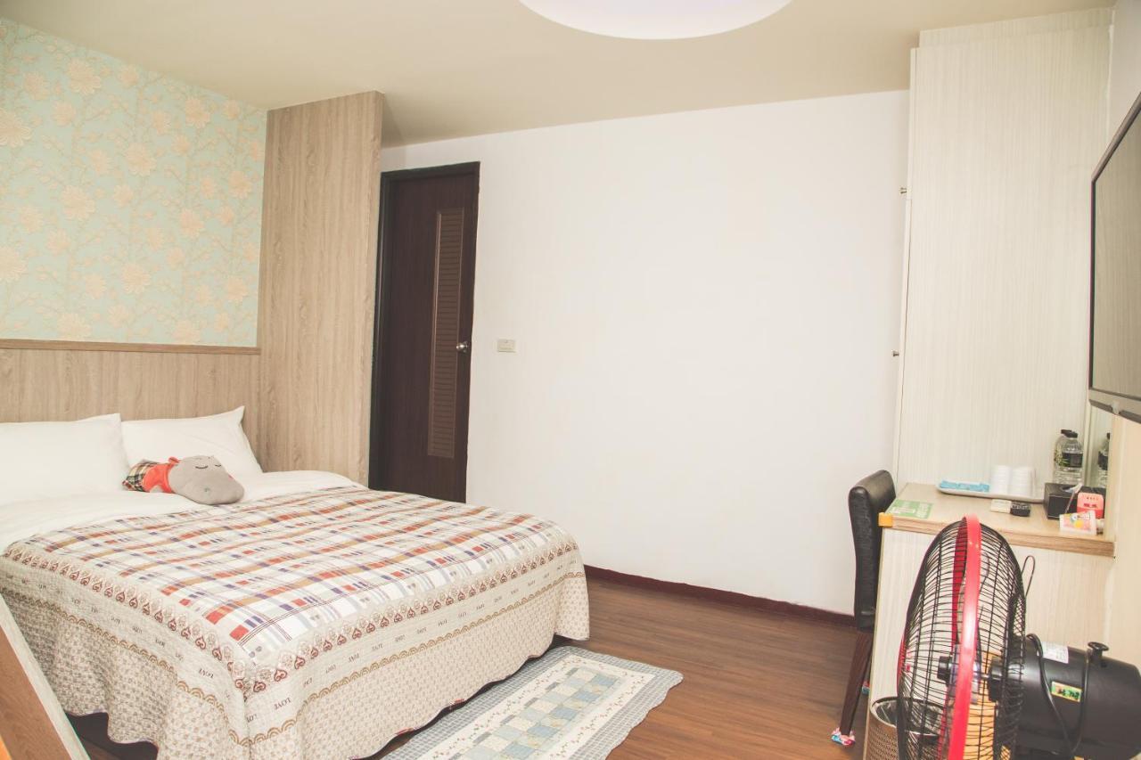 Happy Castle Cottage Hualien City Exterior photo